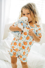 Load image into Gallery viewer, Two Piece Pajamas - Peaches
